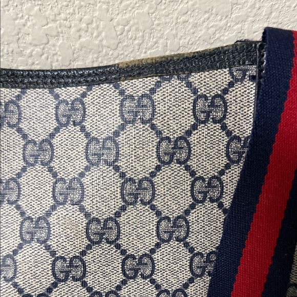 Vintage Gucci Beige and Navy Web Tote with Red Accents - Picture 3 of 12